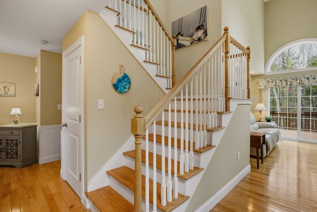 38 Willowbrook Avenue, Greenland, NH 03840
