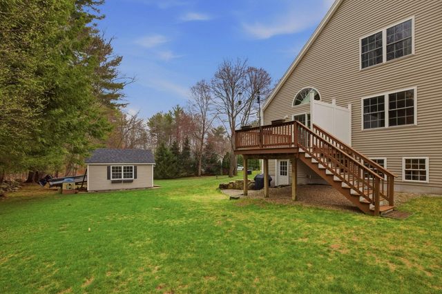 38 Willowbrook Avenue, Greenland, NH 03840