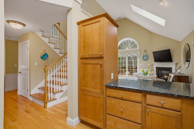 38 Willowbrook Avenue, Greenland, NH 03840