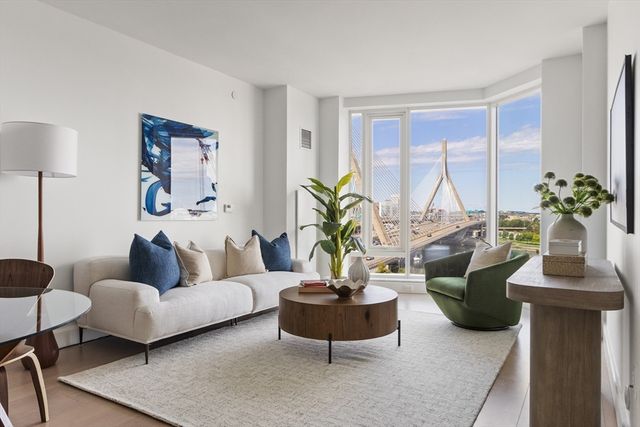 100 Lovejoy Wharf 9-E, Boston, MA 02114
