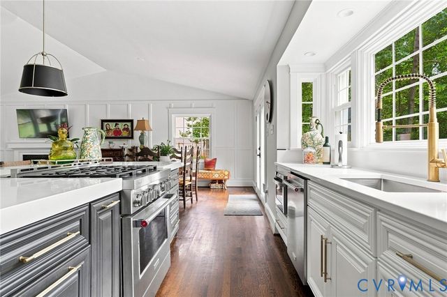 4162 Traylor Dr, North Chesterfield, VA 23235