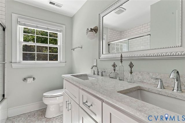4162 Traylor Dr, North Chesterfield, VA 23235
