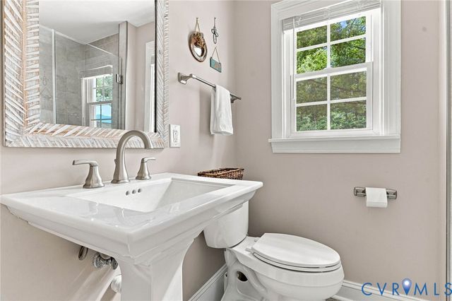 4162 Traylor Dr, North Chesterfield, VA 23235