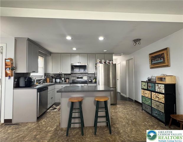 4383 Truman Street, Whitehall Twp, PA 18052