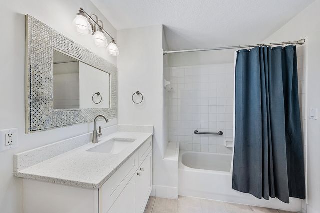 1203 Town Center Drive 201, Jupiter, FL 33458