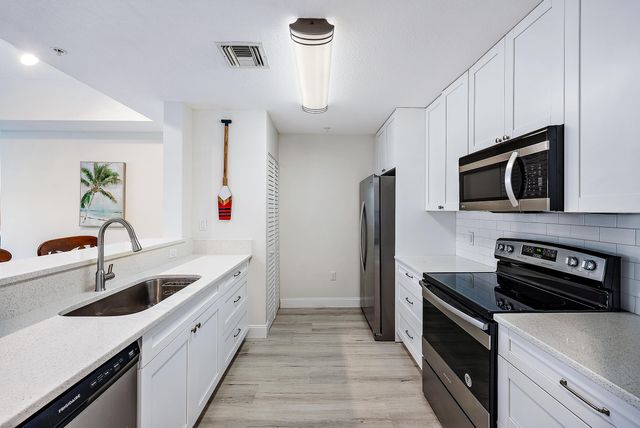 1203 Town Center Drive 201, Jupiter, FL 33458