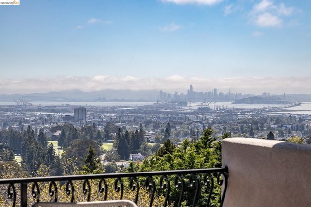 6181 Contra Costa Rd, Oakland, CA 94618