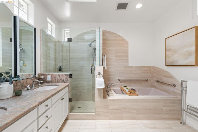 6181 Contra Costa Rd, Oakland, CA 94618