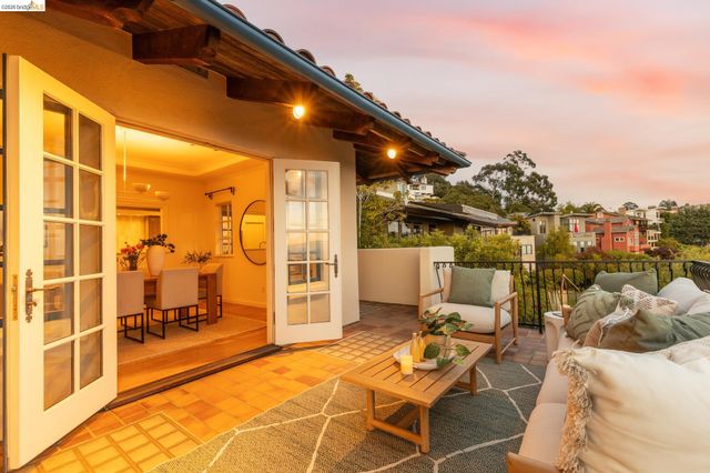 6181 Contra Costa Rd, Oakland, CA 94618