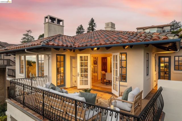 6181 Contra Costa Rd, Oakland, CA 94618