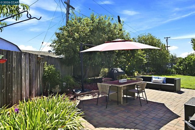 7811 Sunwood Dr, Dublin, CA 94568