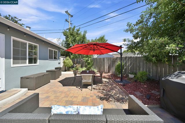 7811 Sunwood Dr, Dublin, CA 94568
