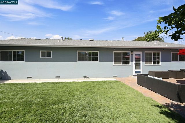 7811 Sunwood Dr, Dublin, CA 94568