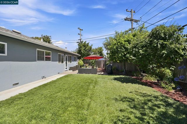 7811 Sunwood Dr, Dublin, CA 94568