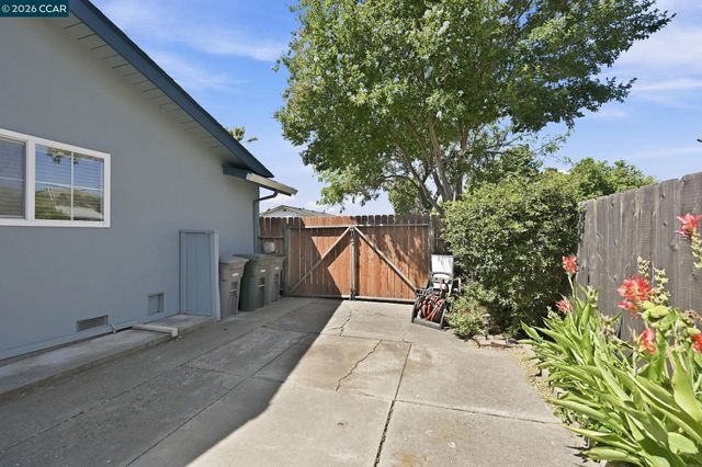 7811 Sunwood Dr, Dublin, CA 94568