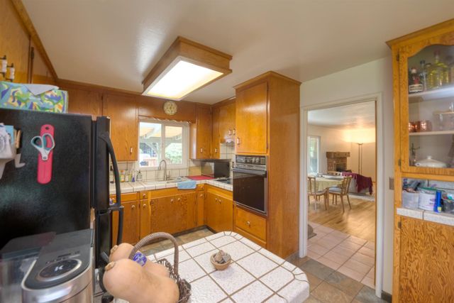 1248 E Las Palmas Ave, Patterson, CA 95363