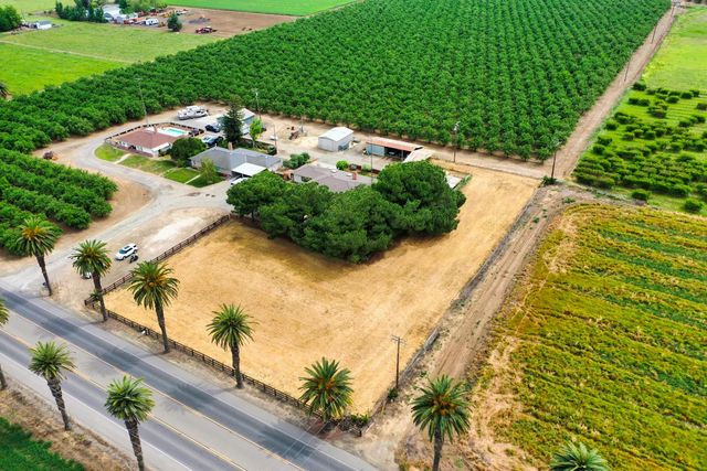 1248 E Las Palmas Ave, Patterson, CA 95363