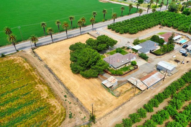 1248 E Las Palmas Ave, Patterson, CA 95363