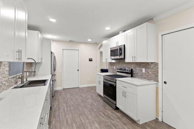 6271 Hope Street, Hollywood, FL 33024