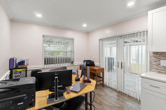 6271 Hope Street, Hollywood, FL 33024