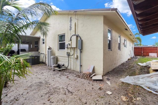 6271 Hope Street, Hollywood, FL 33024