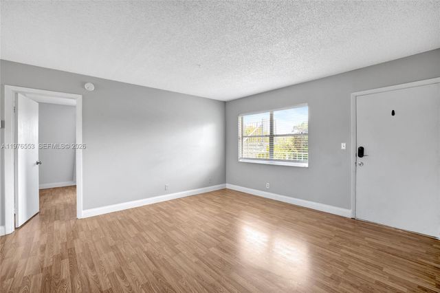 609 NE 13th Ave 301, Fort Lauderdale, FL 33304