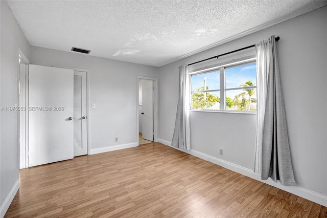 609 NE 13th Ave 301, Fort Lauderdale, FL 33304