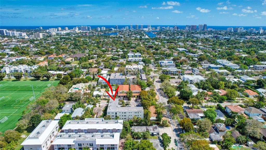 609 NE 13th Ave 301, Fort Lauderdale, FL 33304