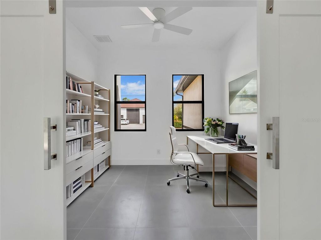 Image 33 of property listing at 11153 CARNEGIE AVENUE, Englewood, FL 34224