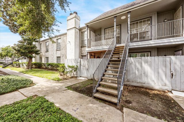 6606 De Moss Drive 804, Houston, TX 77074