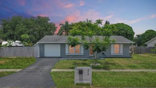 372 NE Ardsley Drive, Port St Lucie, FL 34983