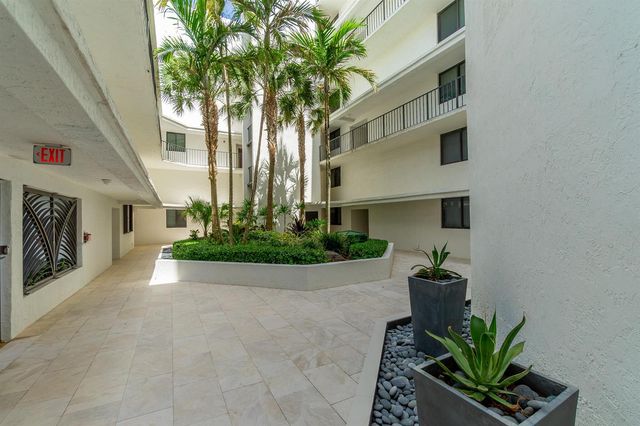 2565 S Ocean Boulevard 103N, Highland Beach, FL 33487