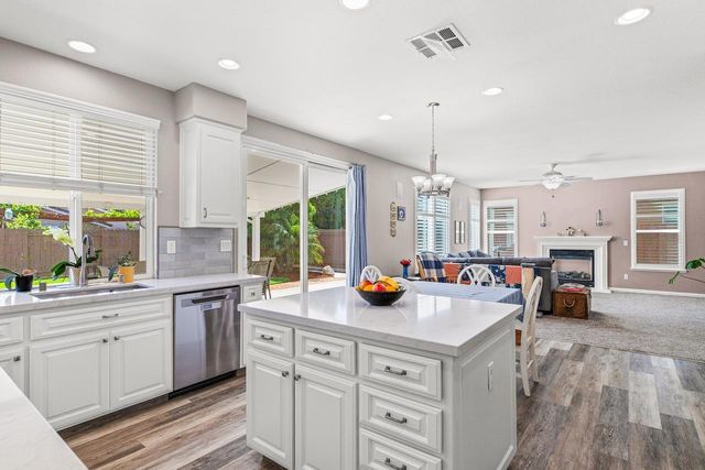 2868 Joleo Ct, Tracy, CA 95377