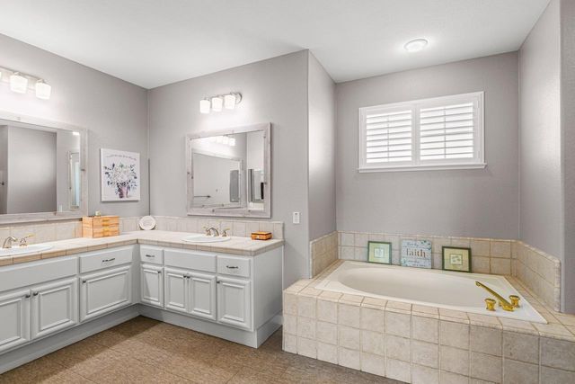 2868 Joleo Ct, Tracy, CA 95377