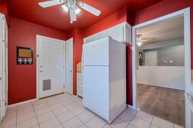 2762 Foliage Green Drive, Houston, TX 77339