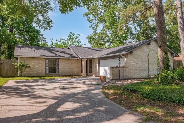 2762 Foliage Green Drive, Houston, TX 77339