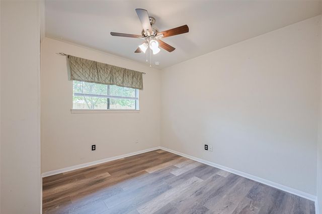 2762 Foliage Green Drive, Houston, TX 77339