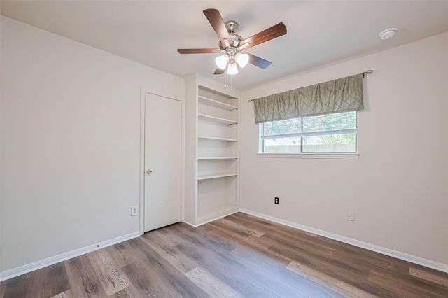 2762 Foliage Green Drive, Houston, TX 77339