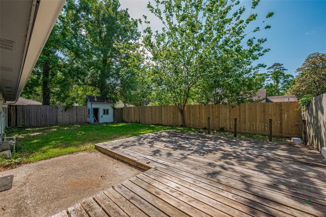 2762 Foliage Green Drive, Houston, TX 77339