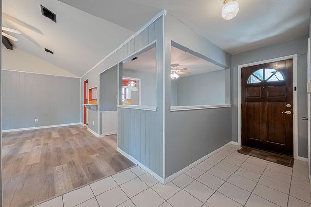 2762 Foliage Green Drive, Houston, TX 77339