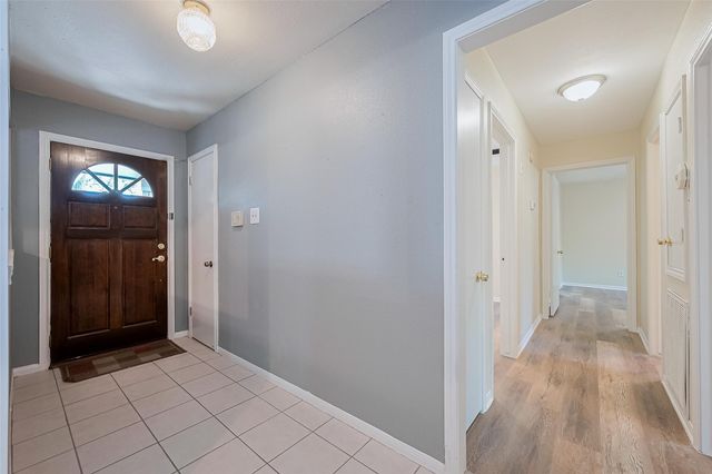 2762 Foliage Green Drive, Houston, TX 77339