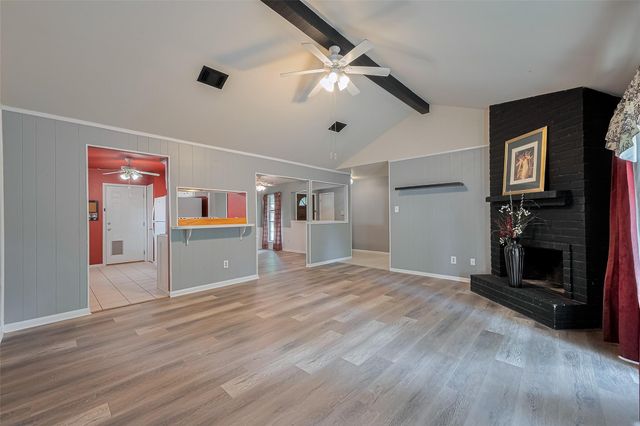 2762 Foliage Green Drive, Houston, TX 77339