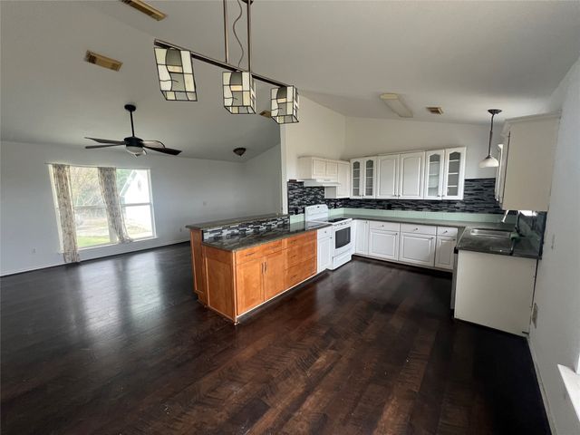 4433 County Road 895, Princeton, TX 75407