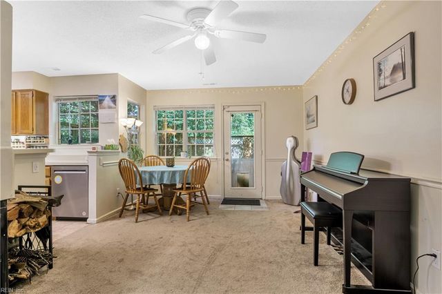 164 Corwin CIR, Hampton, VA 23666