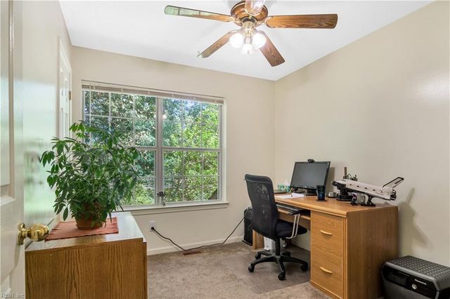 164 Corwin CIR, Hampton, VA 23666