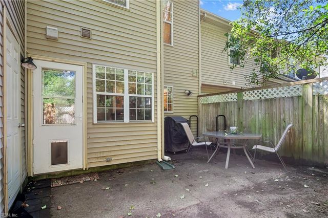 164 Corwin CIR, Hampton, VA 23666