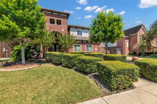 1412 Cabot Lakes Dr, League City, TX 77573