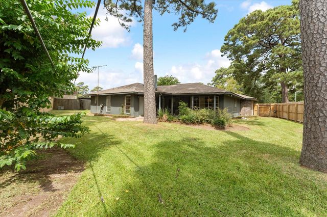3607 Camelot Street, Baytown, TX 77521