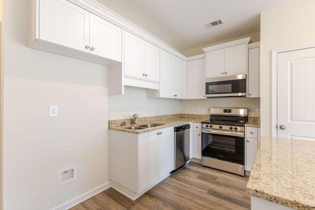 344 Bordeaux Drive, Thomson, GA 30824