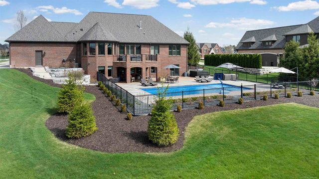 61657 Cotswold Drive, Washington Twp, MI 48094